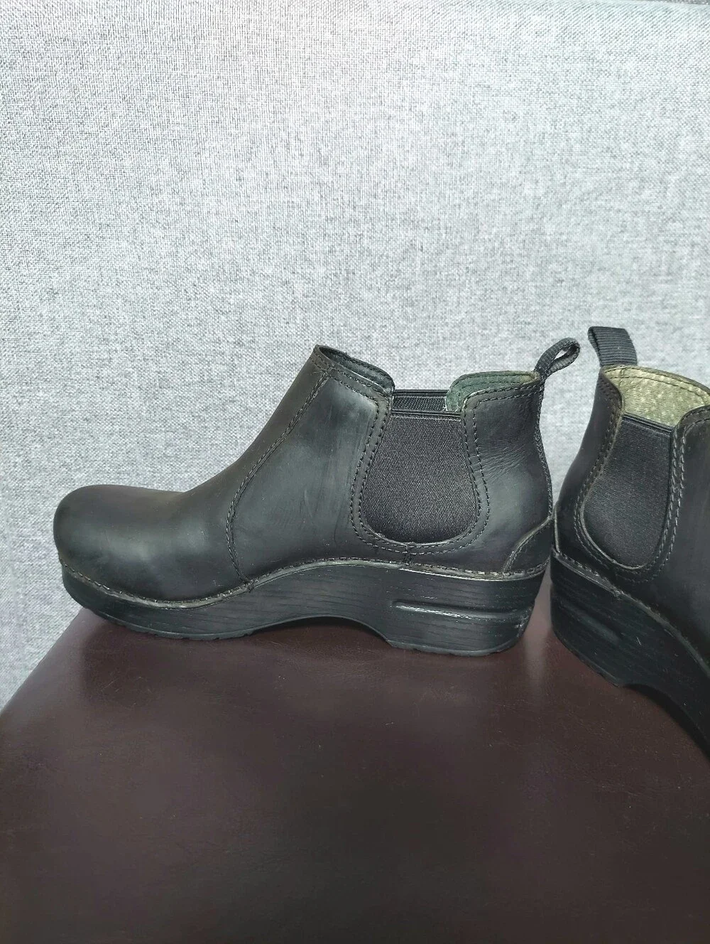 Dansko Frankie Rocker Botton Black Leather Chelsea Ankle Boots Women 38 (US 7.5)